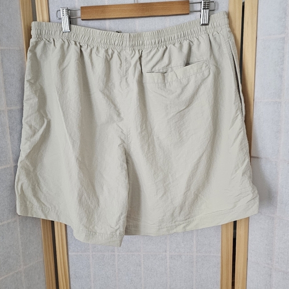 Champion Woven Shorts - Picture 2 of 5
